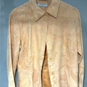 Extremely cute and comfortable womens blazer